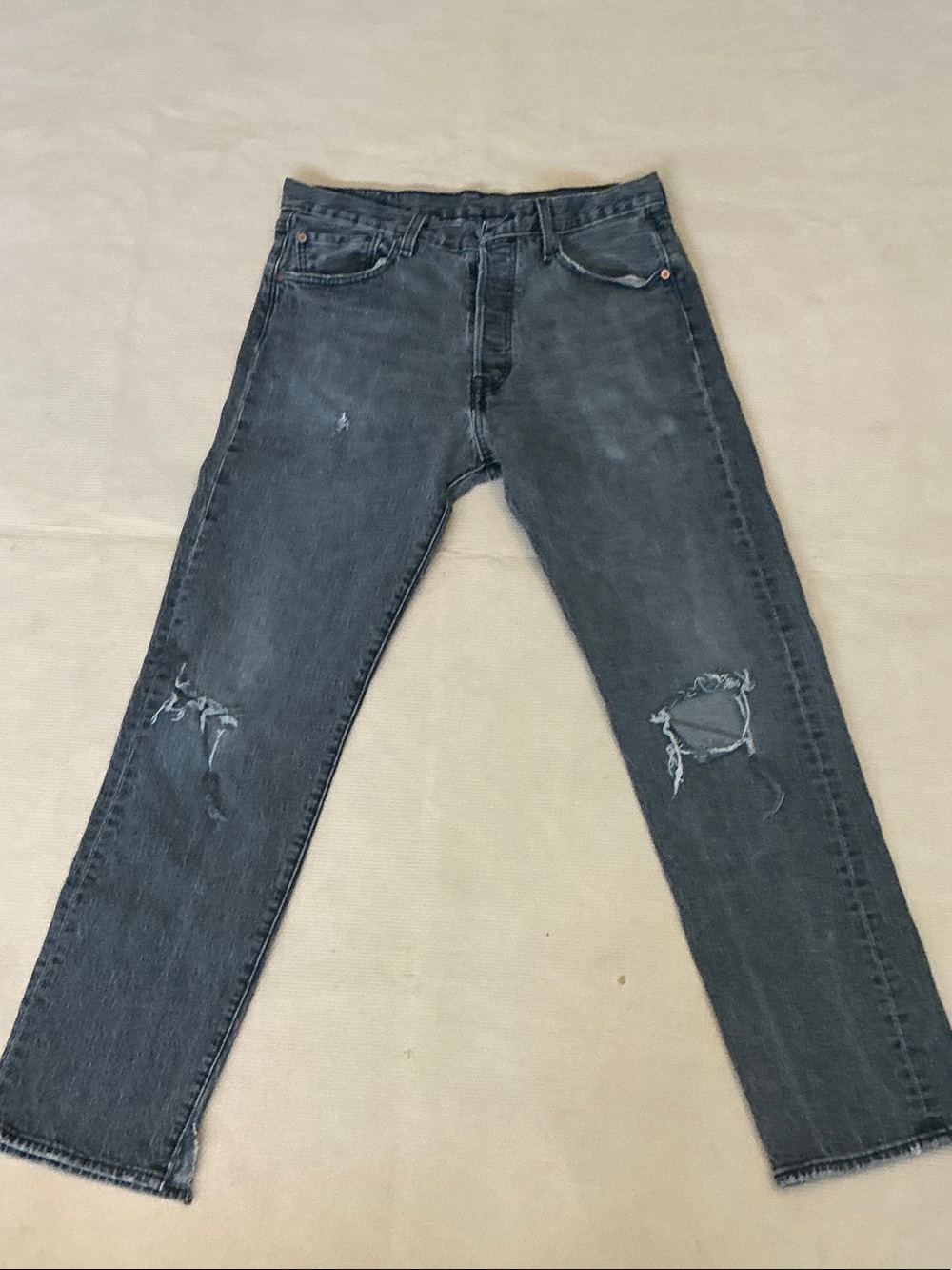 Levi's Men's Black Straight Jeans with Knee Distress